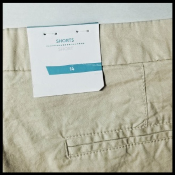 Old Navy Khaki Shorts, Sz.14, NWT - Picture 5 of 8